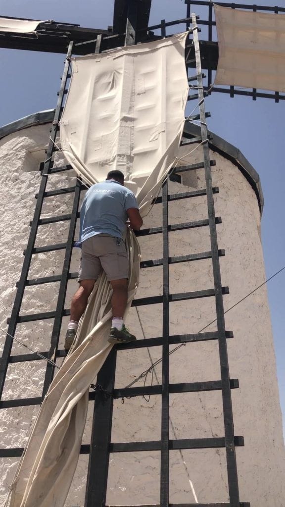 Folding sails in the windmills of Consuegra.